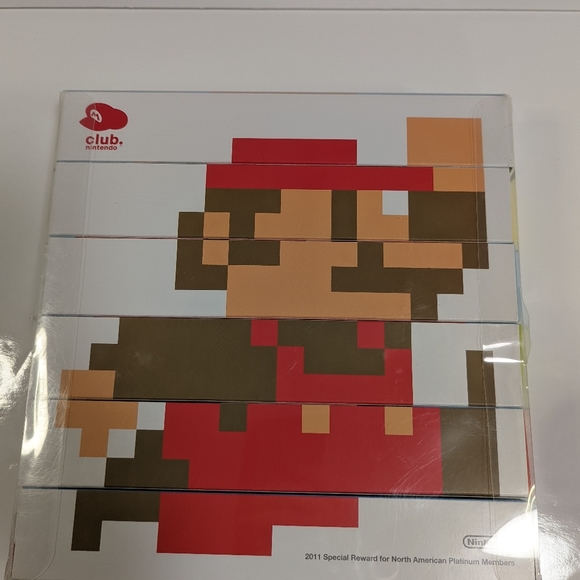 Mario And Friends Pin Button Badges Set 2011 Club Nintendo Platinum Reward - Picture 4 of 8